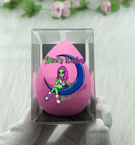 Alien Girl Beauty Sponge